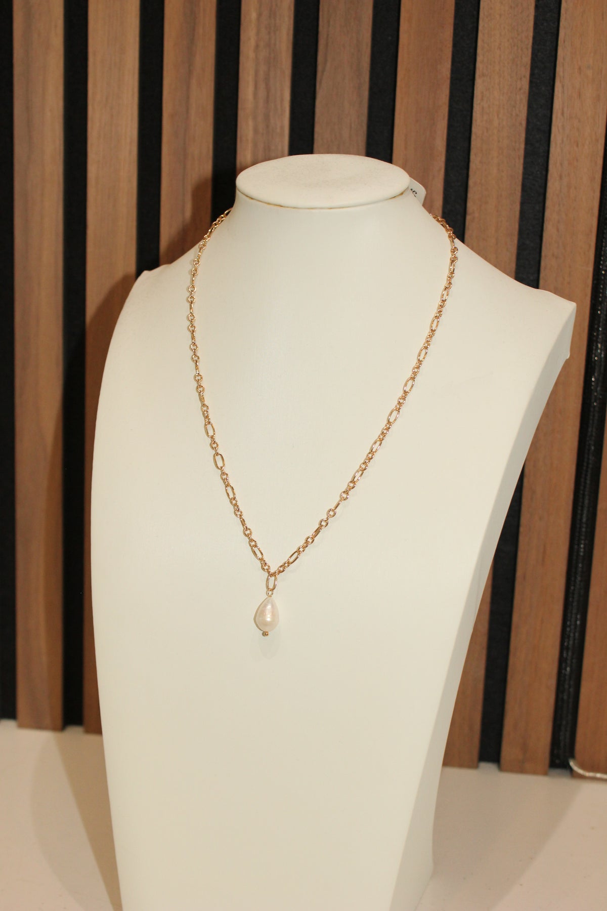Gold Pearl Necklace