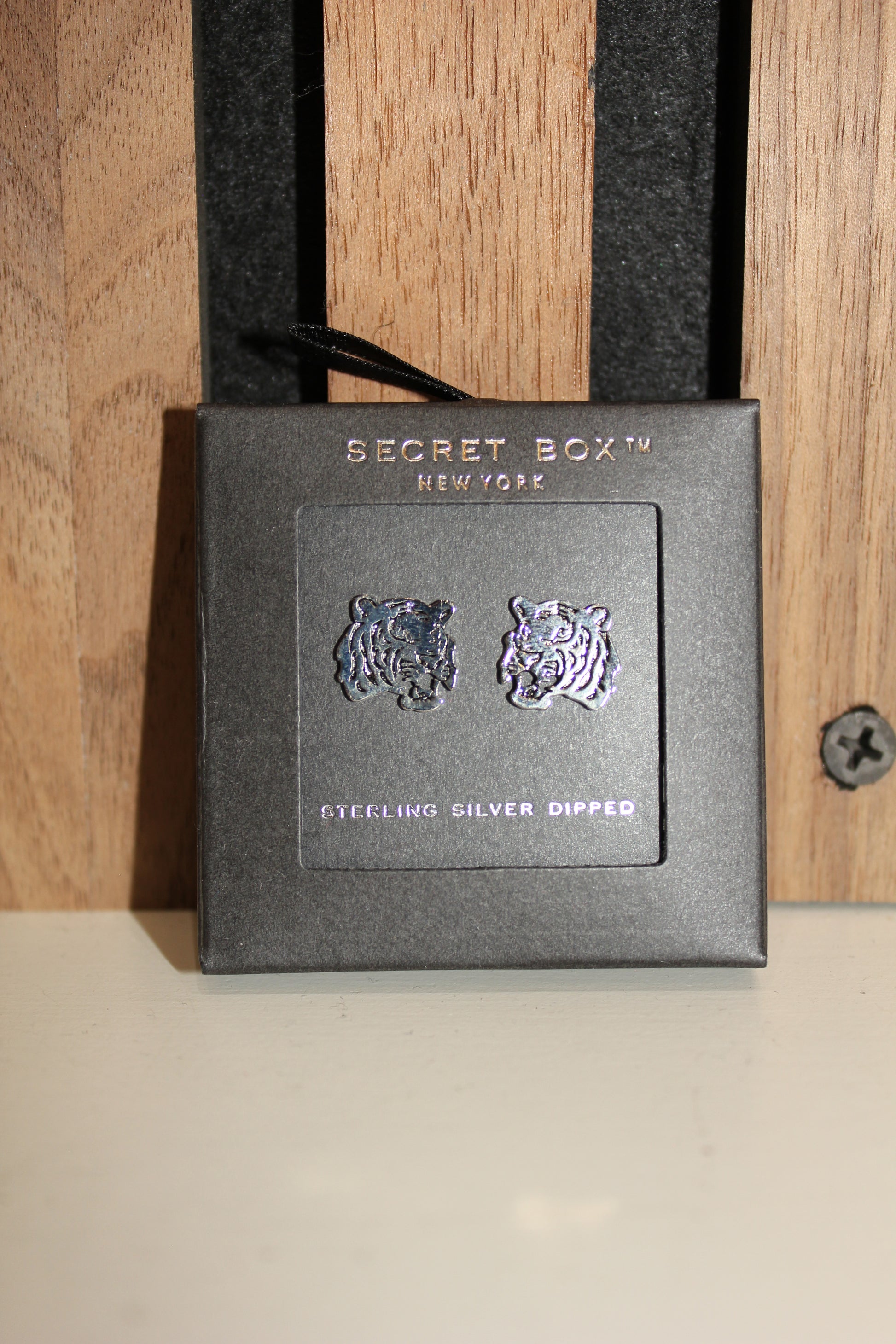 Tiger Head Studs