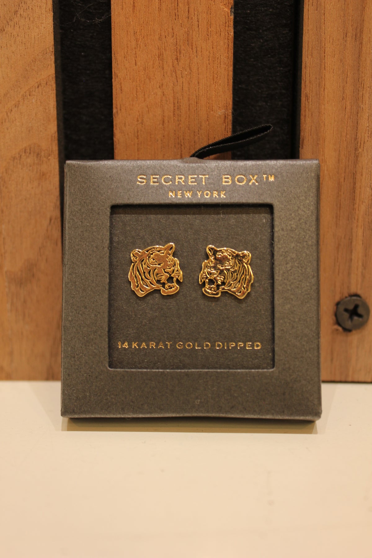 Tiger Head Studs