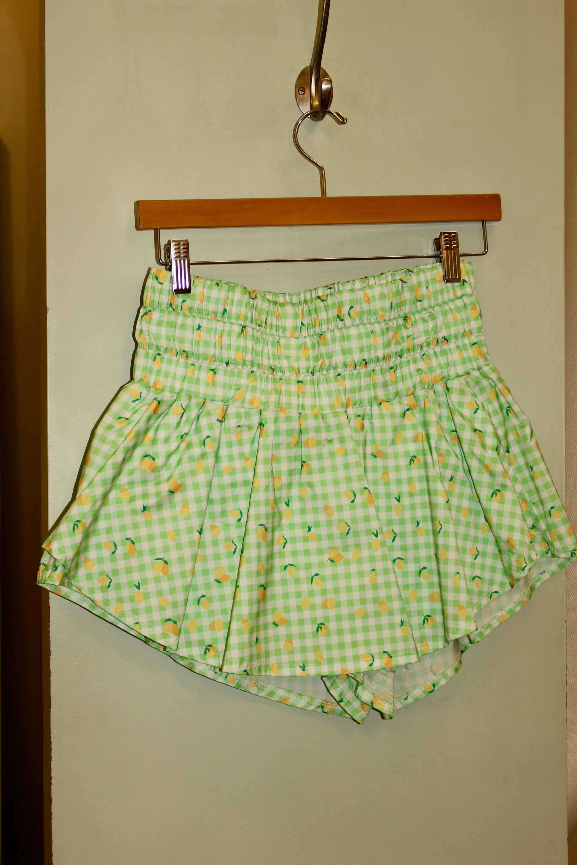 Lemon Printed Shorty Skort