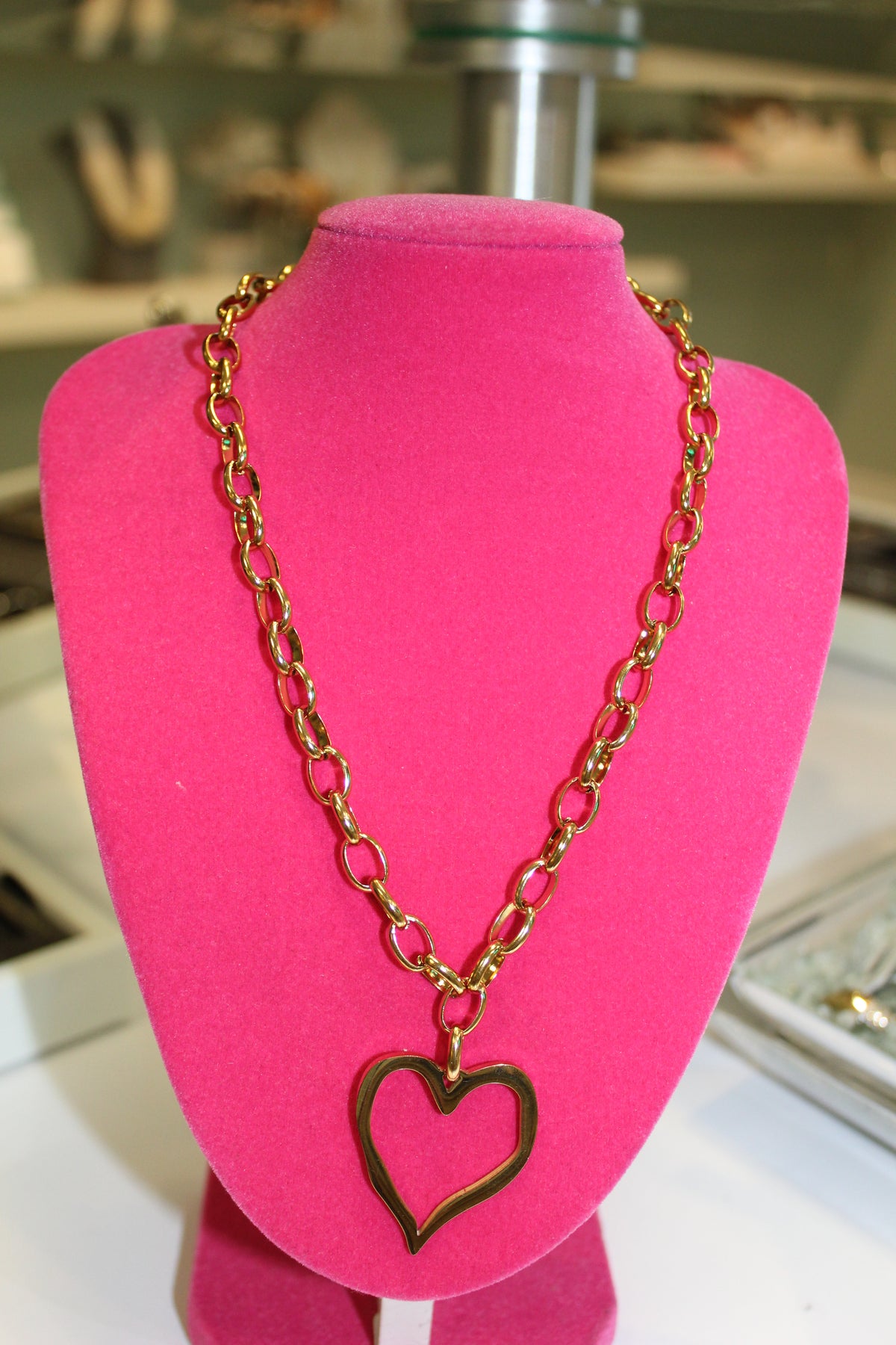 Hollow Heart Link Necklace