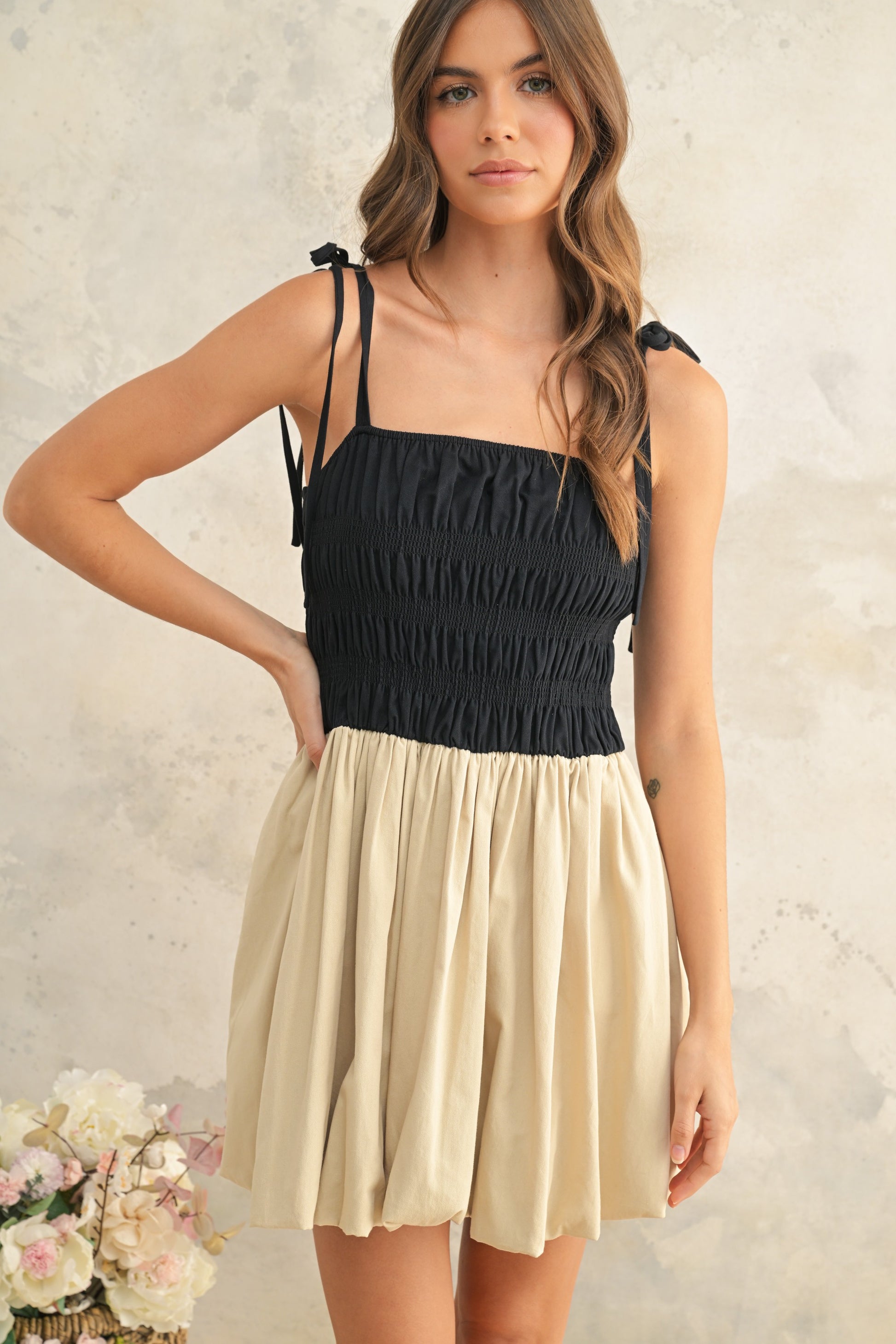 Contrased Top Ballon Dress