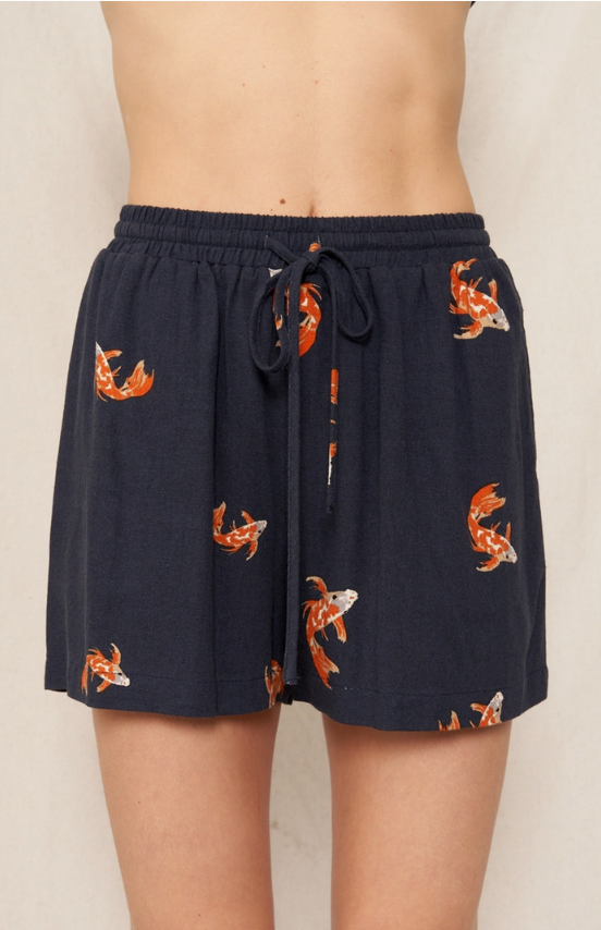 Koi Fish Print Elastic Waistband Shorts