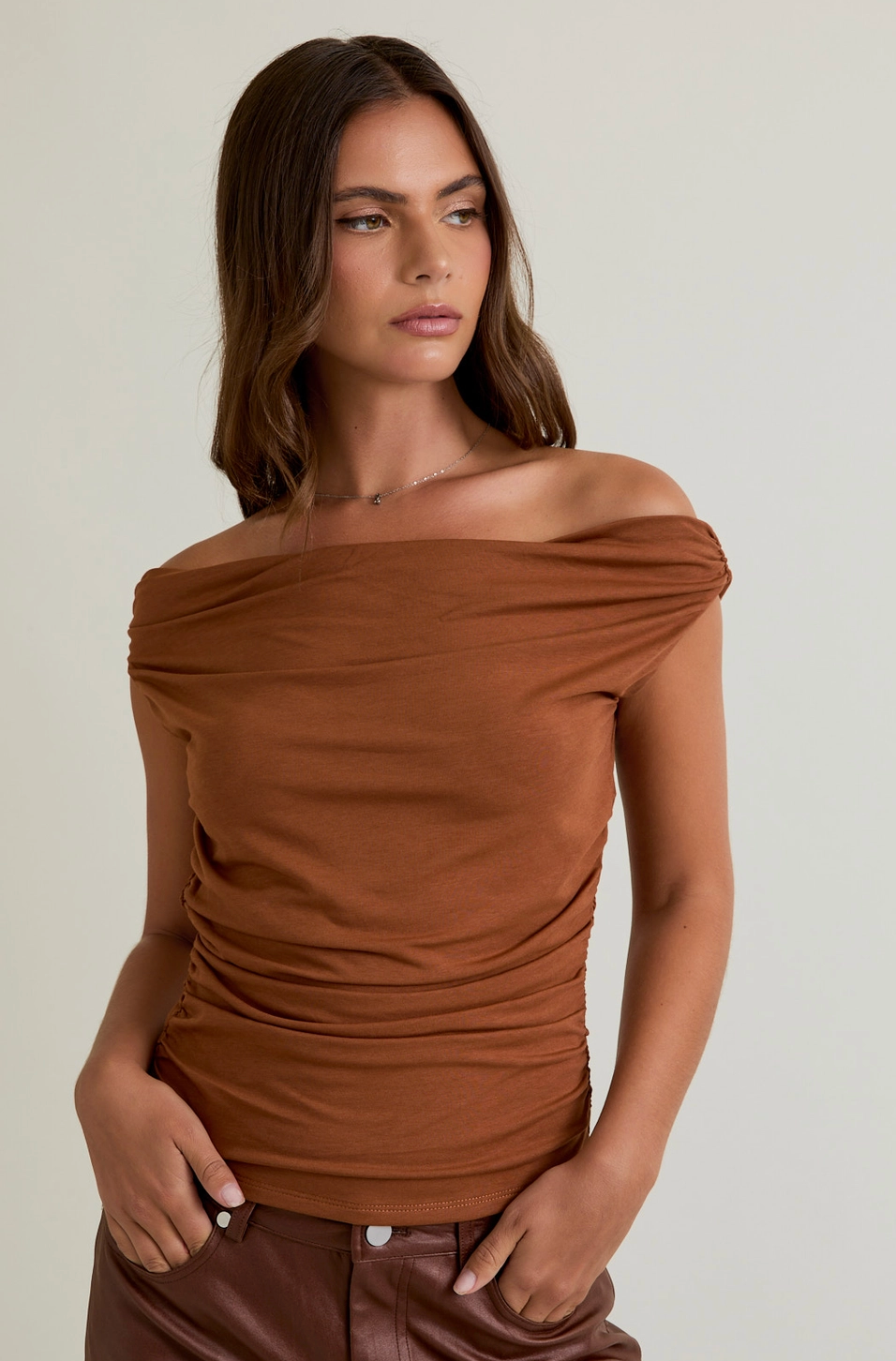 OFF THE SHOULDER TOP WITH RUCHING